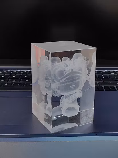 Macchina da stampa 3D Macchina per incisione laser a cristalli 3D per macchina per la produzione di targhe automobilistiche